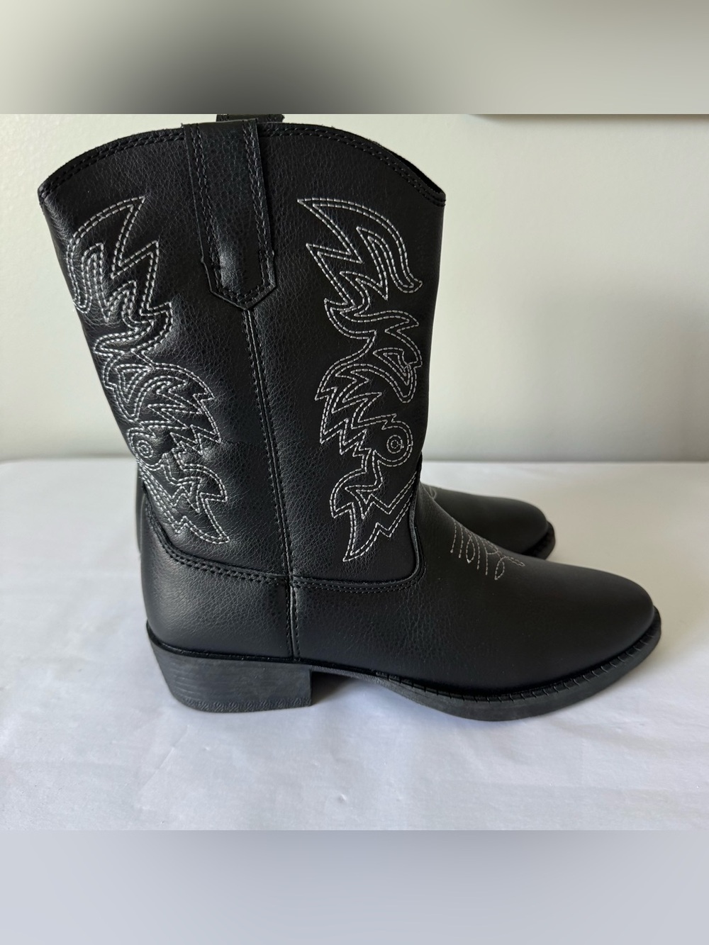 NWT Size 2 Little Boys or Girls Black Cowboy Boots by DEER STAGS
